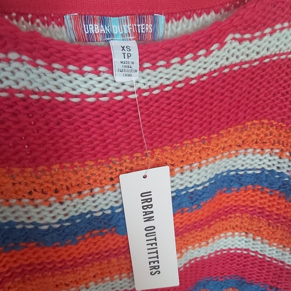 Urban outfitters sweater - Picture 3 of 4